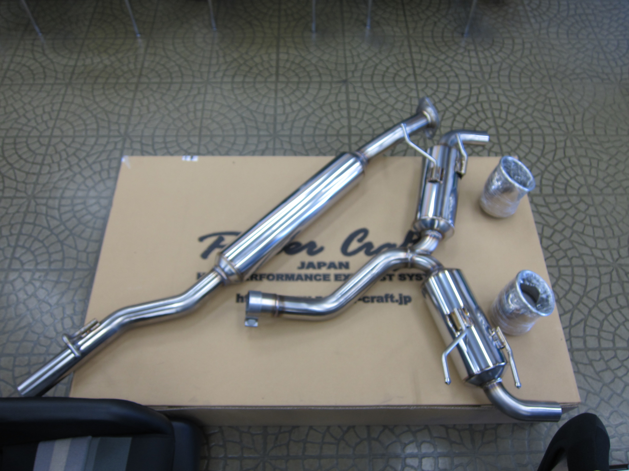 GR86　マフラー交換！