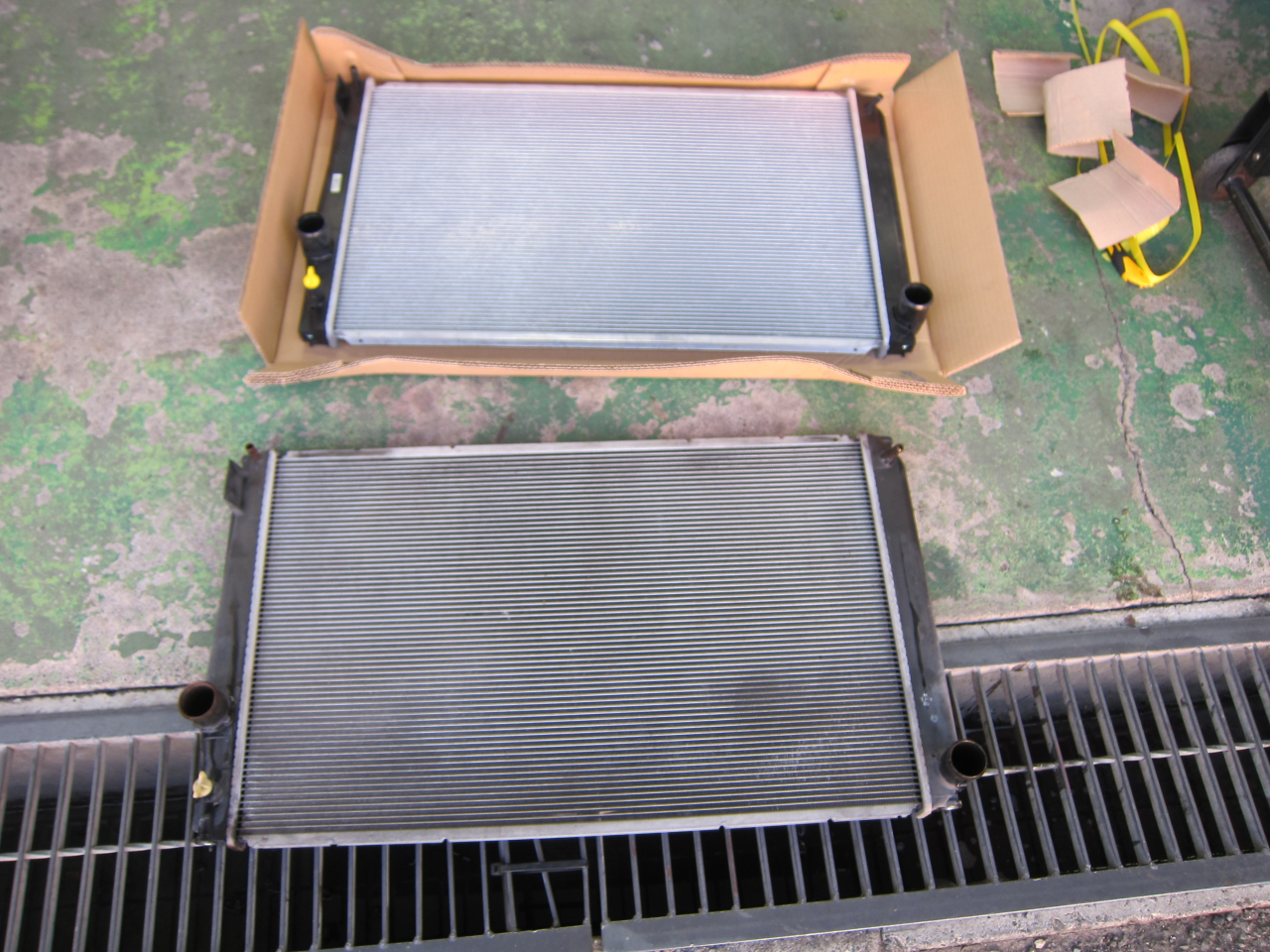 エスティマ　ラジエター交換！