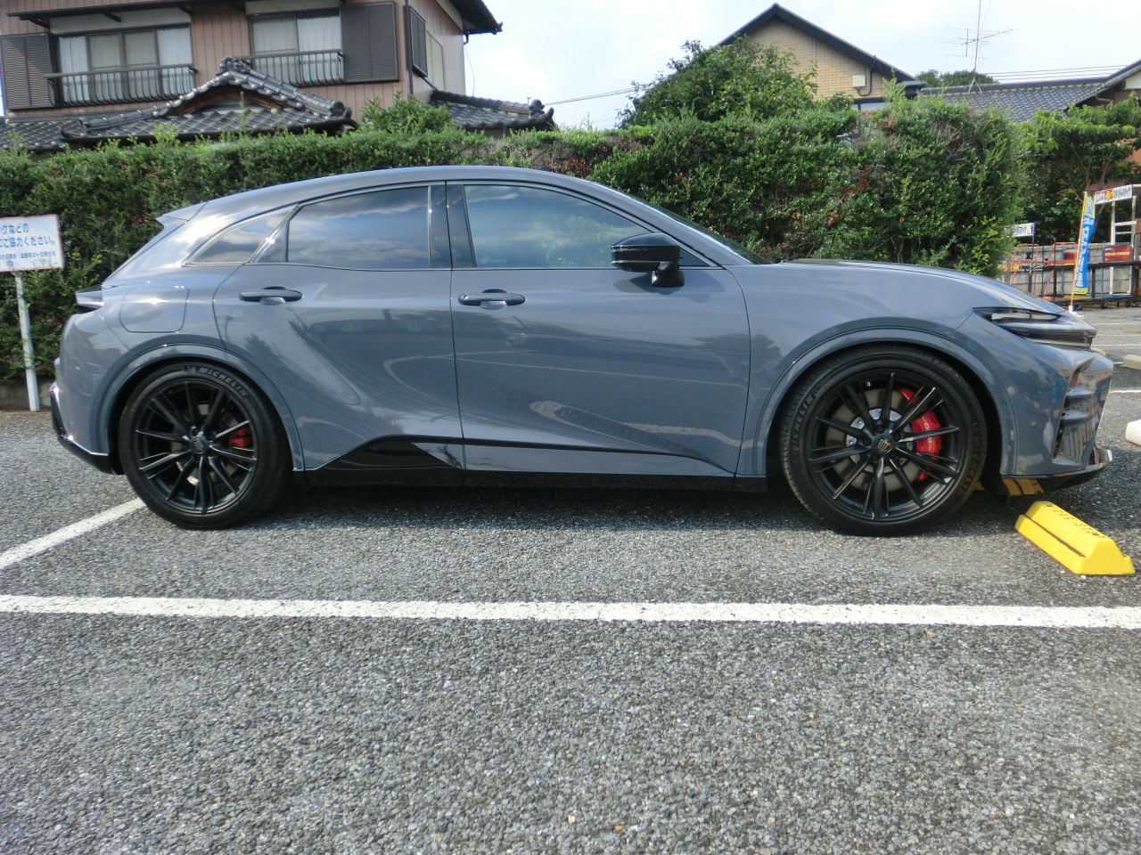 クラウンスポーツPHEV