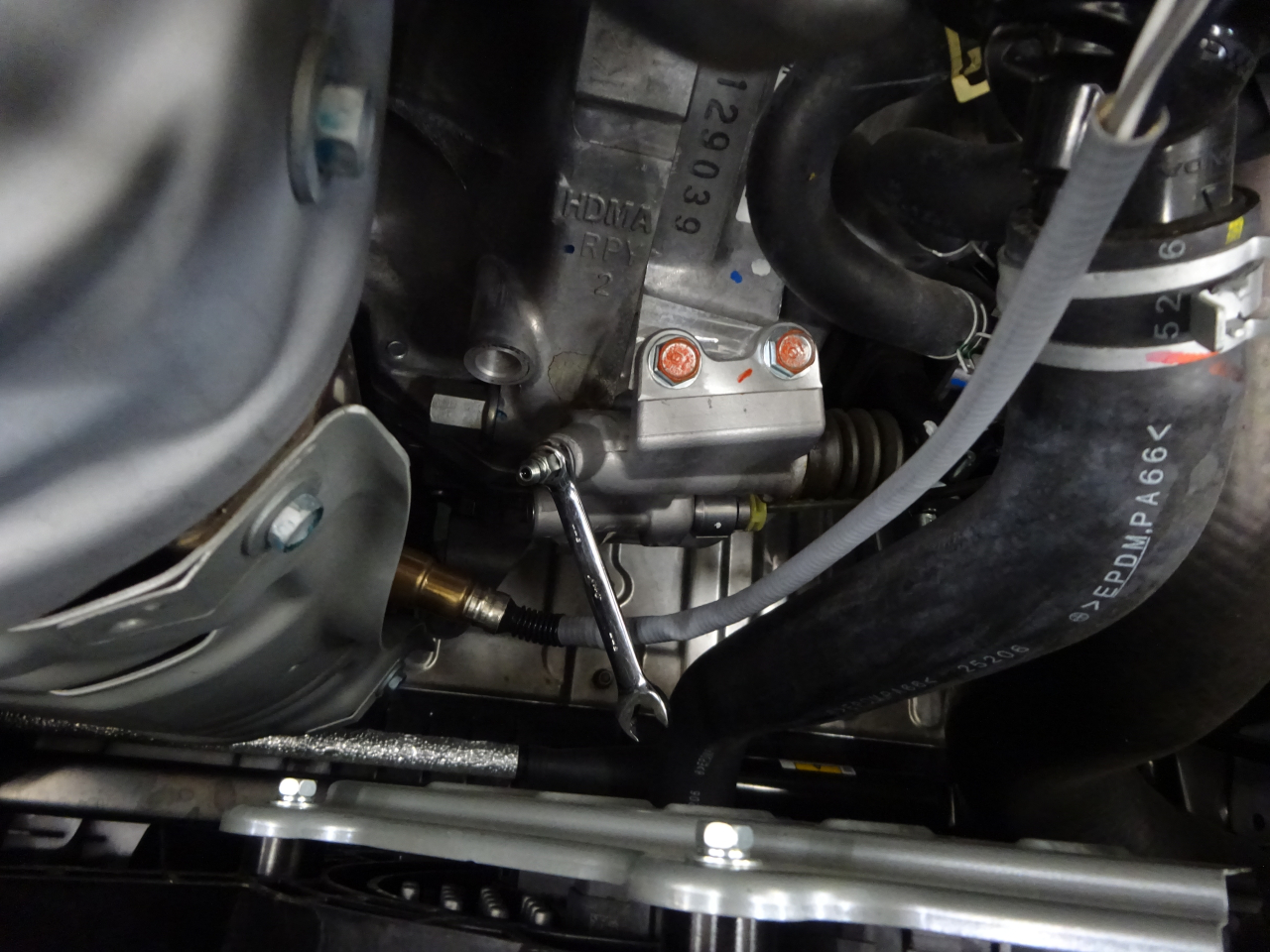 シビック　オペレーティングシリンダー＆クラッチライン交換