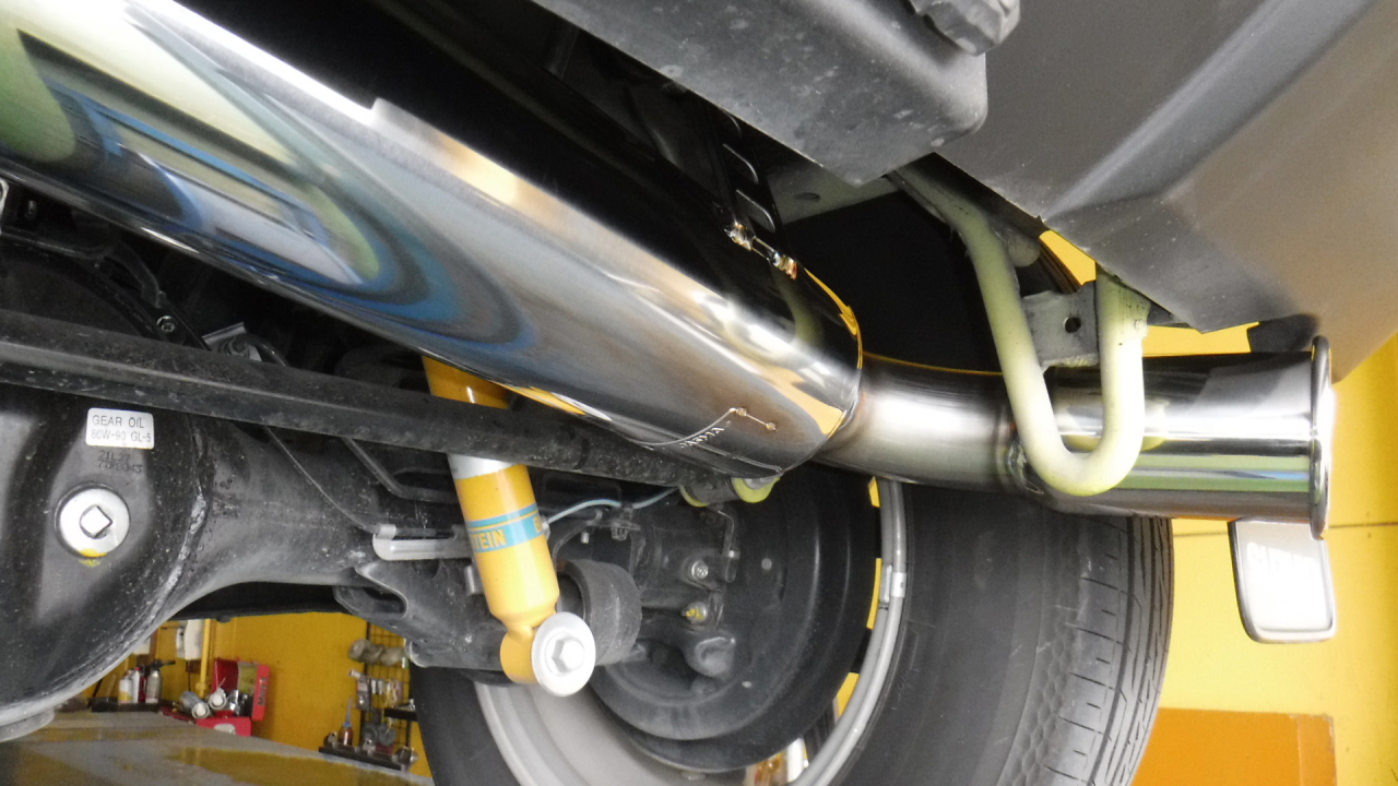 ジムニ―マフラー交換