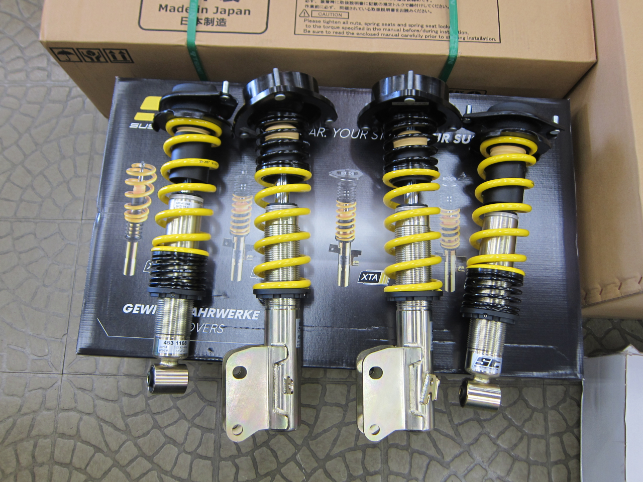 WRX STi(VAB)　車高調交換！