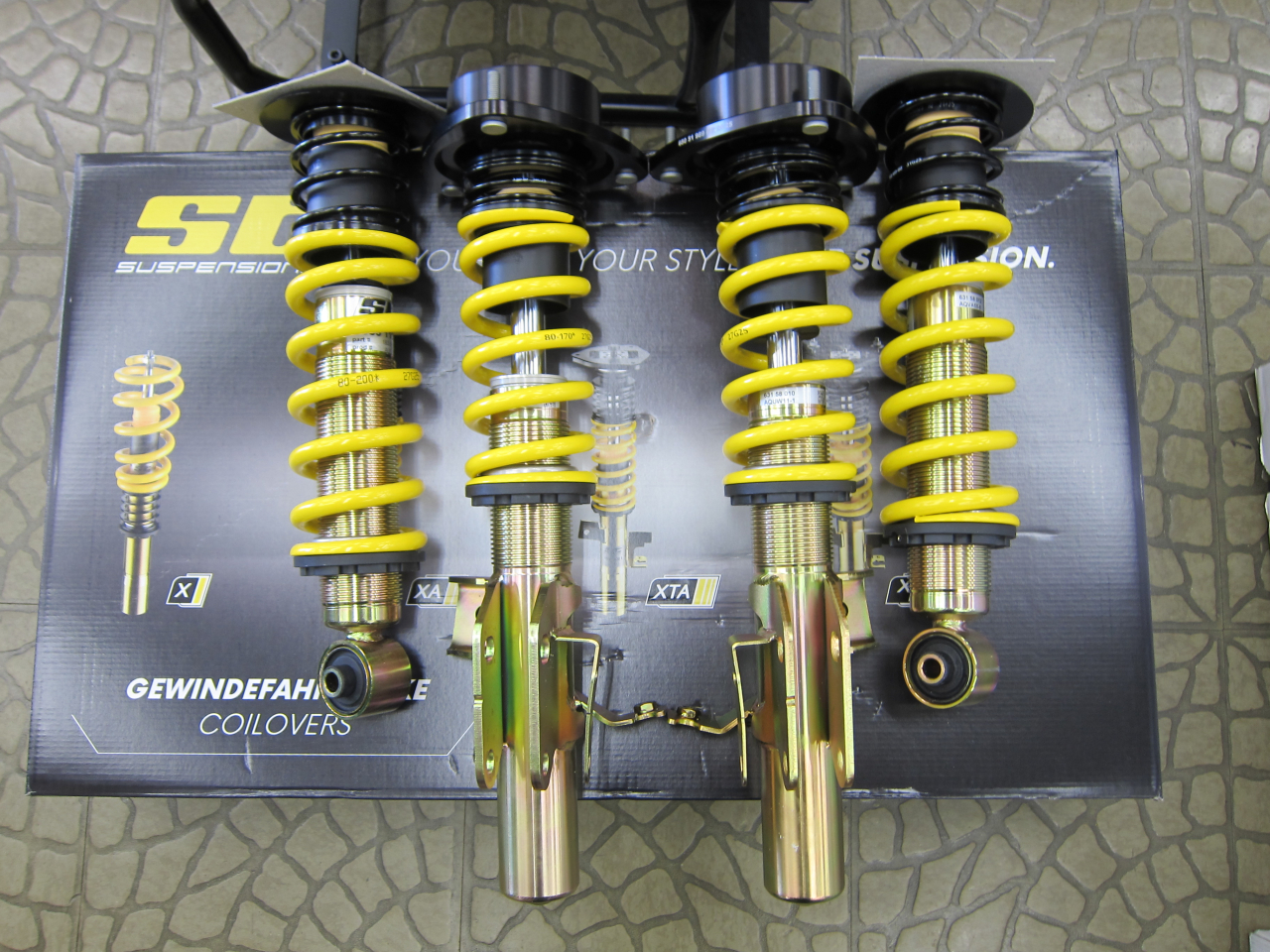 86(ZN6)　車高調交換！